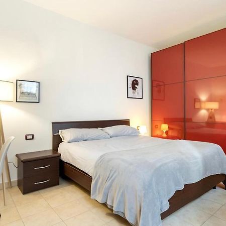 Appartamento Mia. Centro Storico Luino Exterior foto